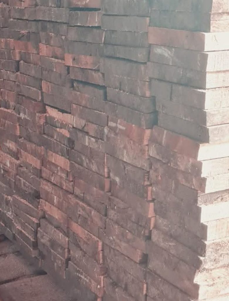 Kayu Kekuatan 100 Tahun Bengkirai