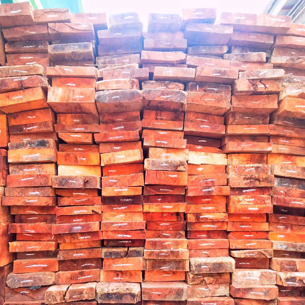 ukuran papan